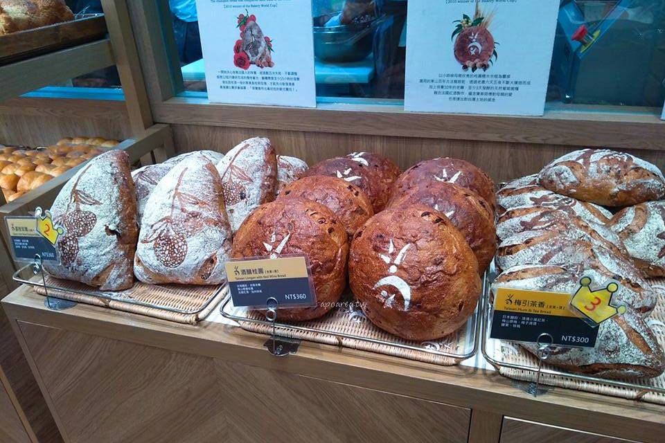吴宝春麦方店台中店|现场烘焙新鲜出炉 免费试吃分切服务 世界大奖