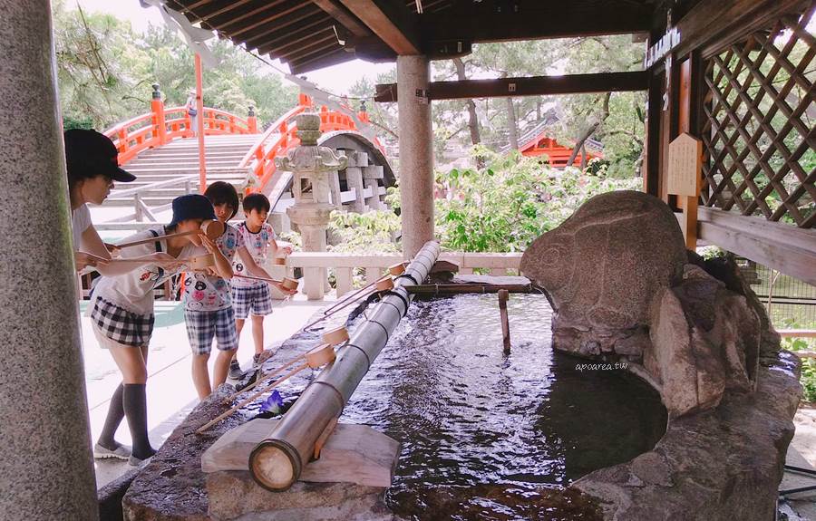 住吉大社 來去神社找石頭 尋找五大力護身符 可愛兔子手水舍 關西親子旅遊 蘋果話日常